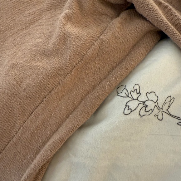 Nuuds tan sweatpants - Picture 3 of 7